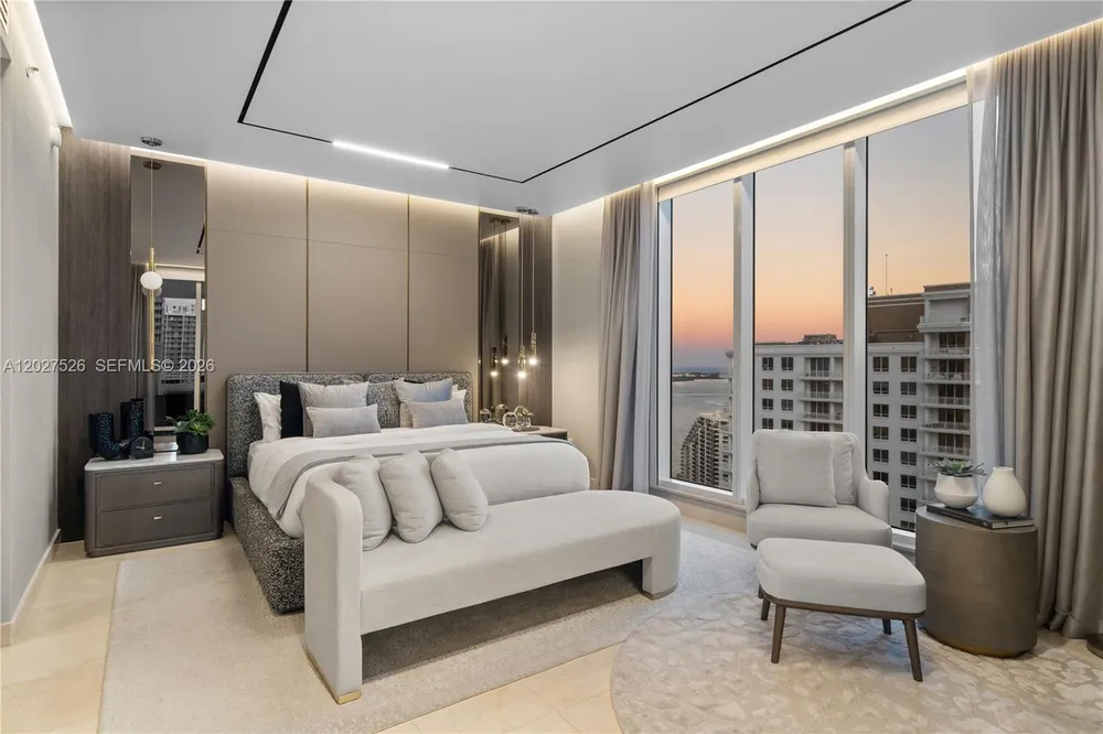 901 Brickell Key Blvd, Miami, FL 33131