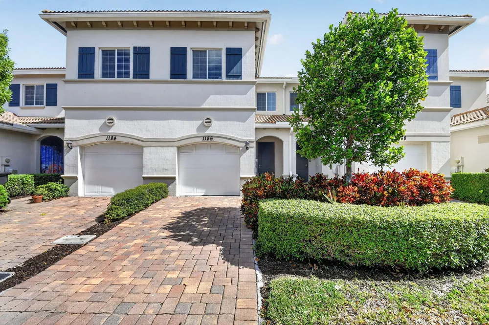 1186 Paisley Ct, Lake Worth Beach, FL 33461