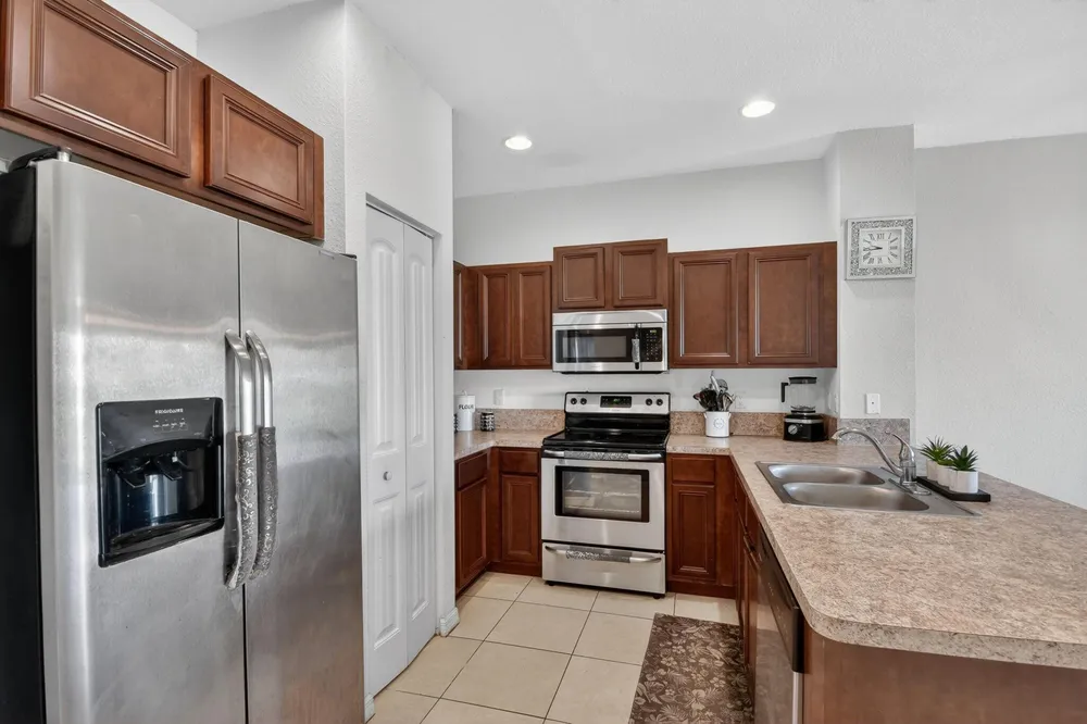1186 Paisley Ct, Lake Worth Beach, FL 33461
