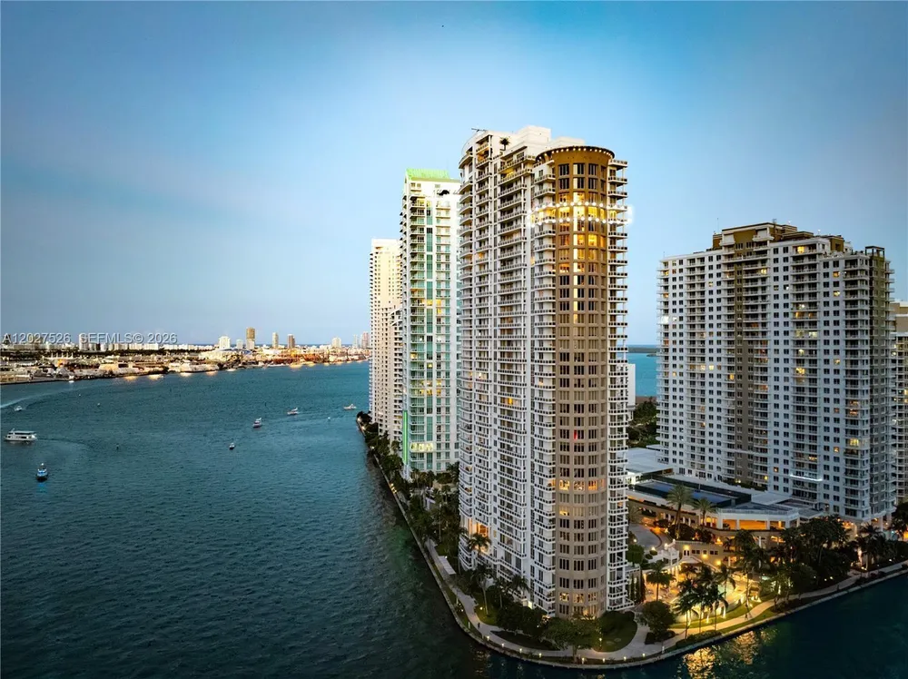 901 Brickell Key Blvd, Miami, FL 33131