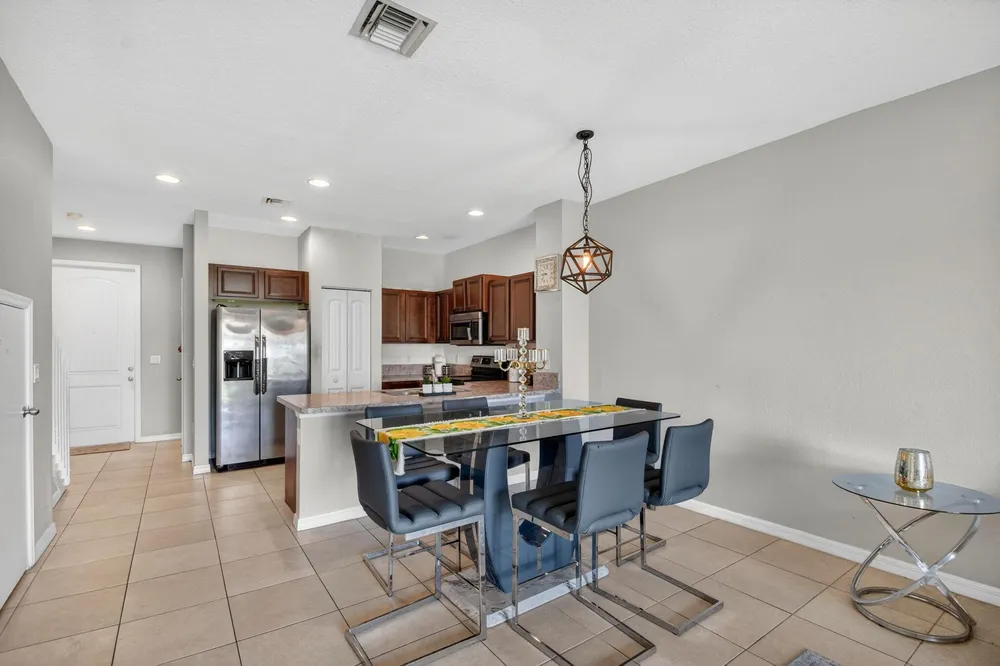 1186 Paisley Ct, Lake Worth Beach, FL 33461