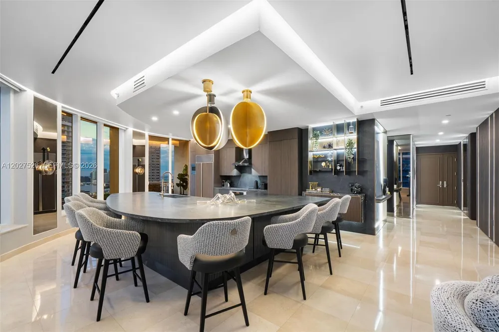 901 Brickell Key Blvd, Miami, FL 33131