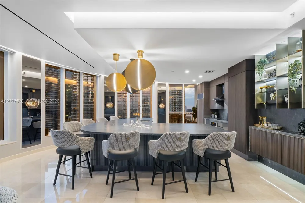 901 Brickell Key Blvd, Miami, FL 33131