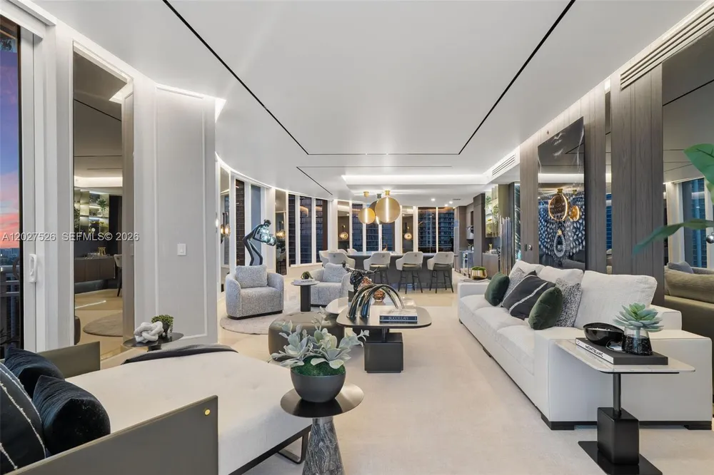 901 Brickell Key Blvd, Miami, FL 33131