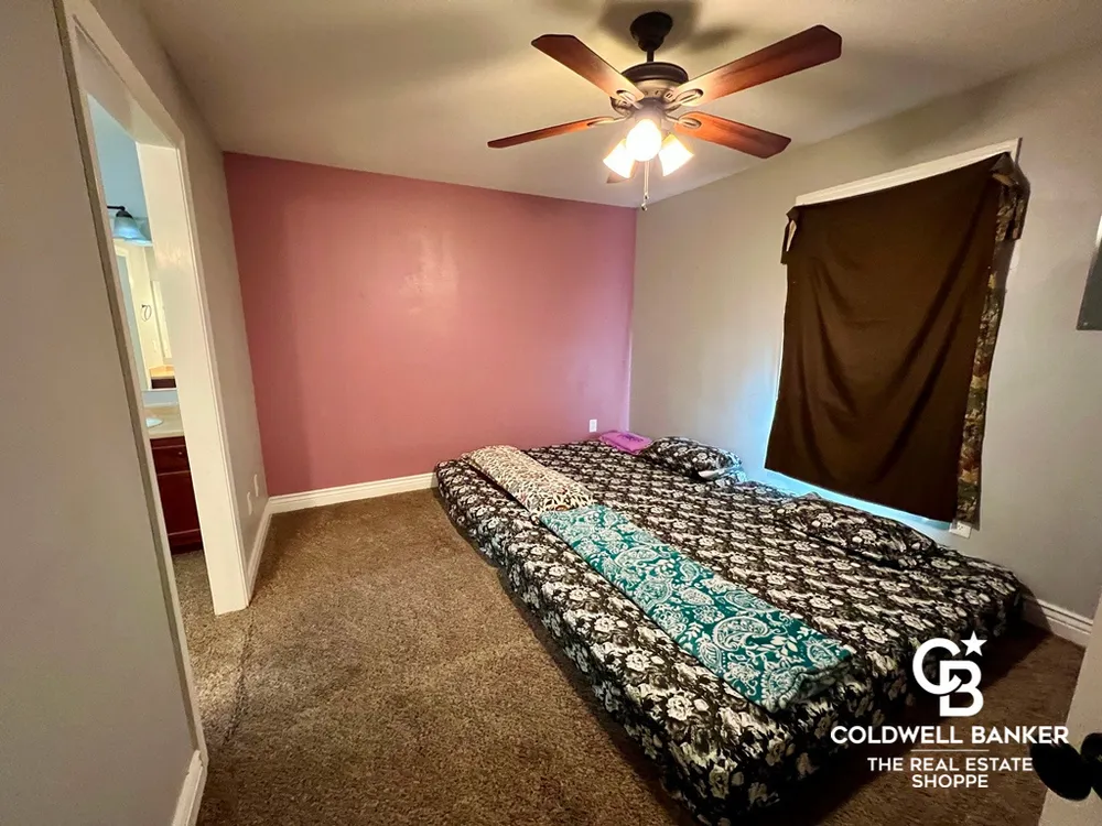 715 Amy St, Garden City, KS 67846