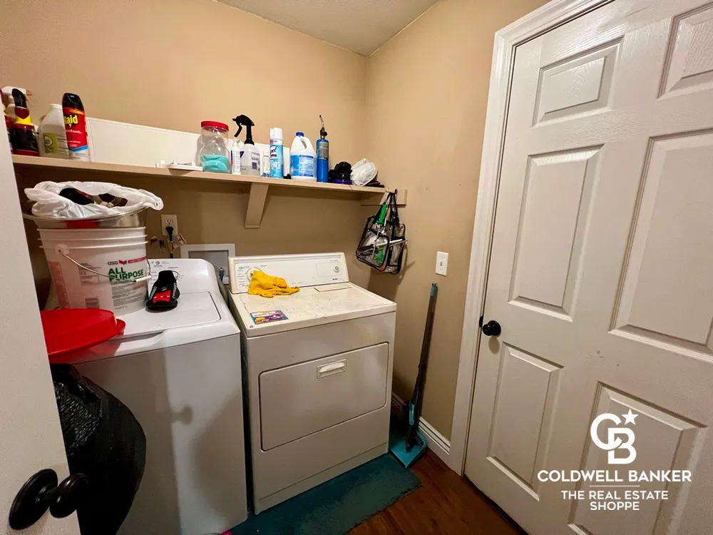 715 Amy St, Garden City, KS 67846