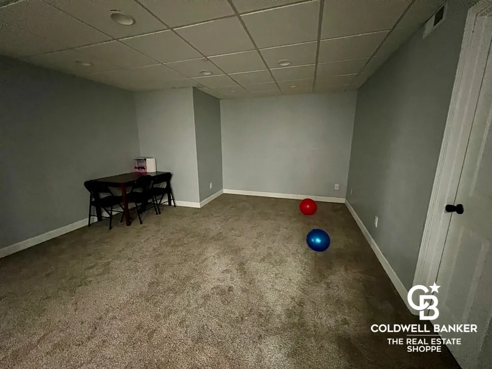 715 Amy St, Garden City, KS 67846