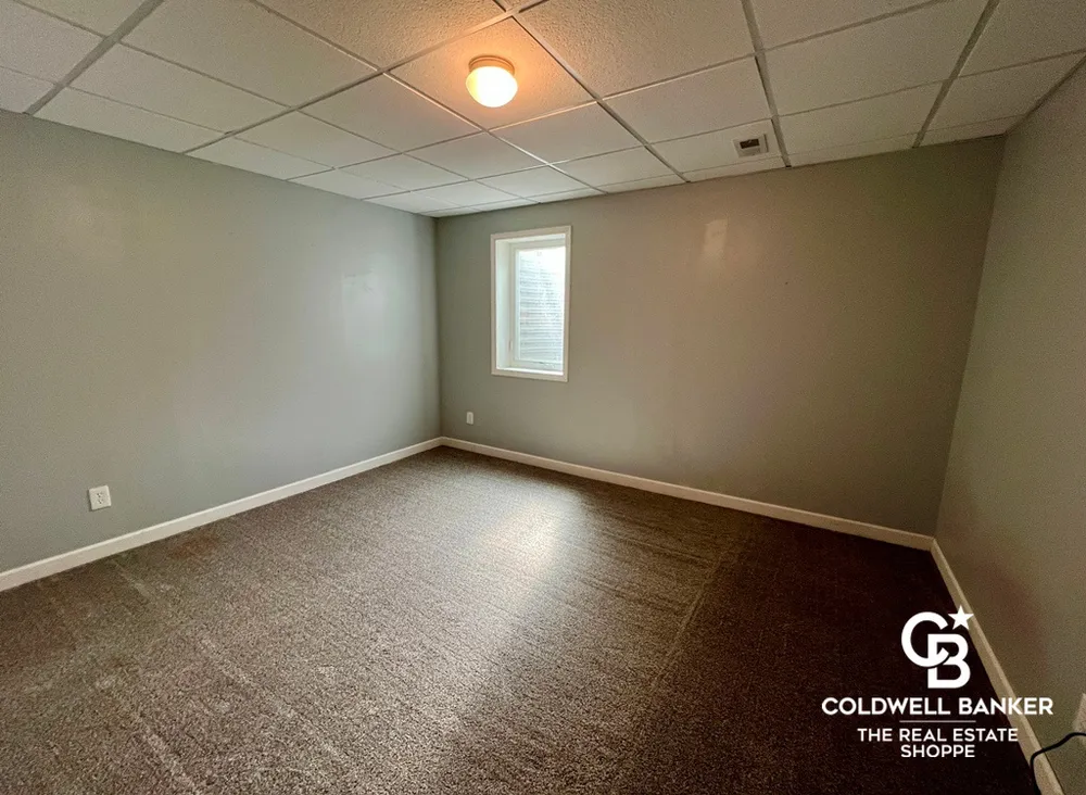715 Amy St, Garden City, KS 67846