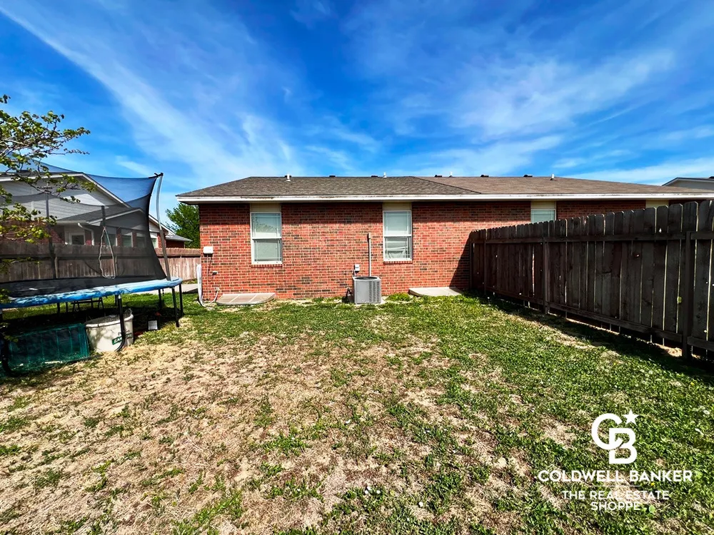 715 Amy St, Garden City, KS 67846