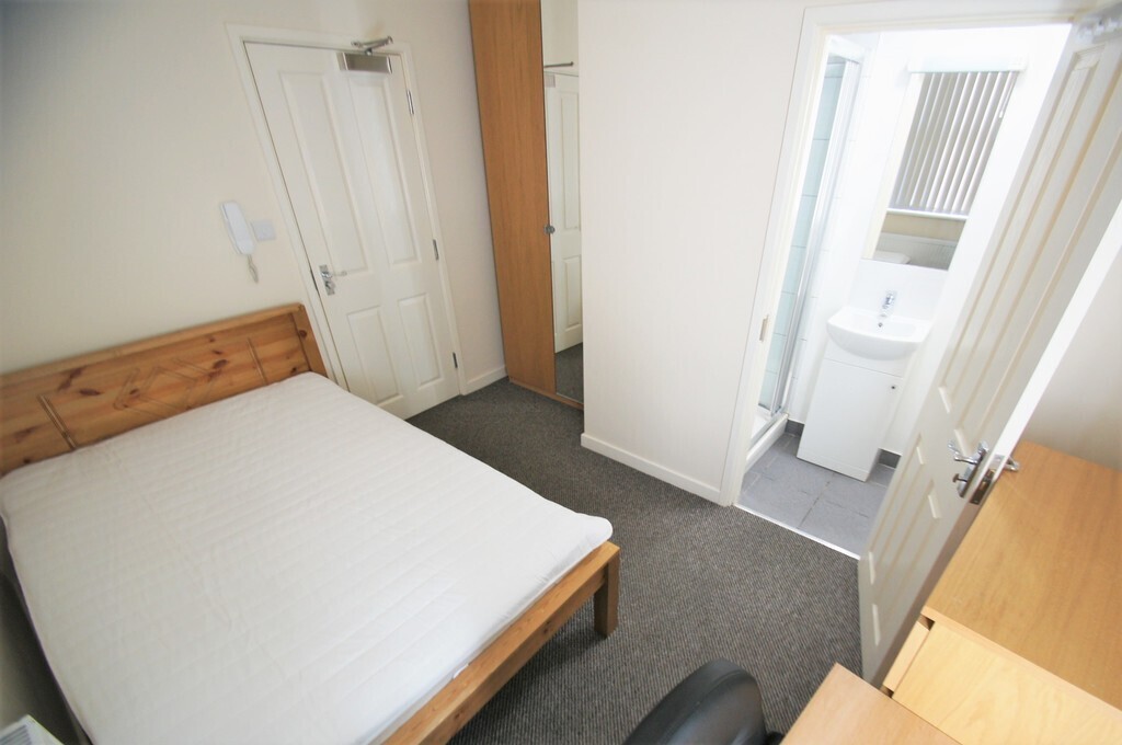 Room 2 of 6, Swan Lane, Coventry, CV2 4GH Image 2