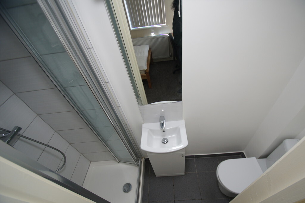 Room 2 of 6, Swan Lane, Coventry, CV2 4GH Image 4