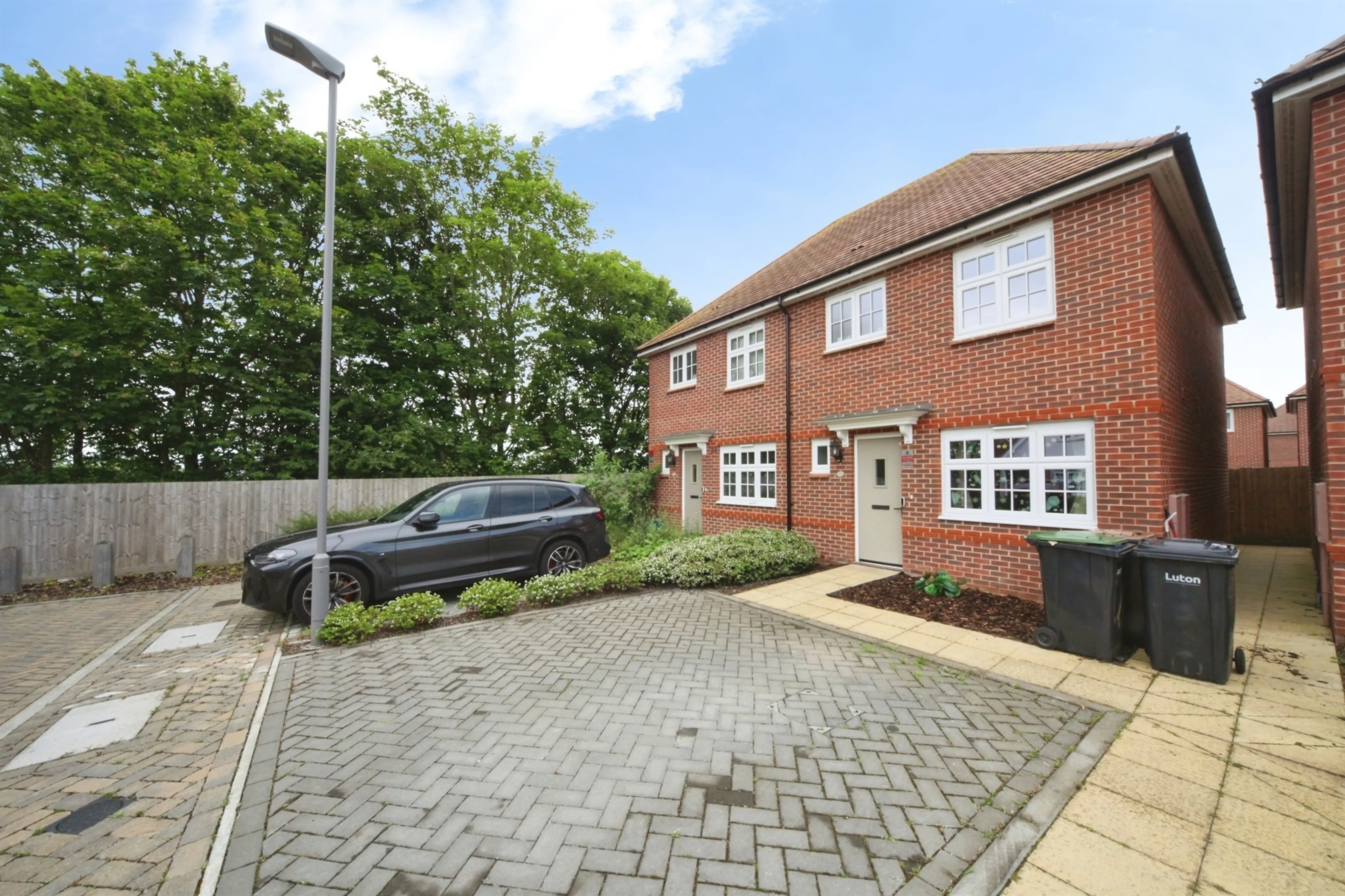 Property photo 0