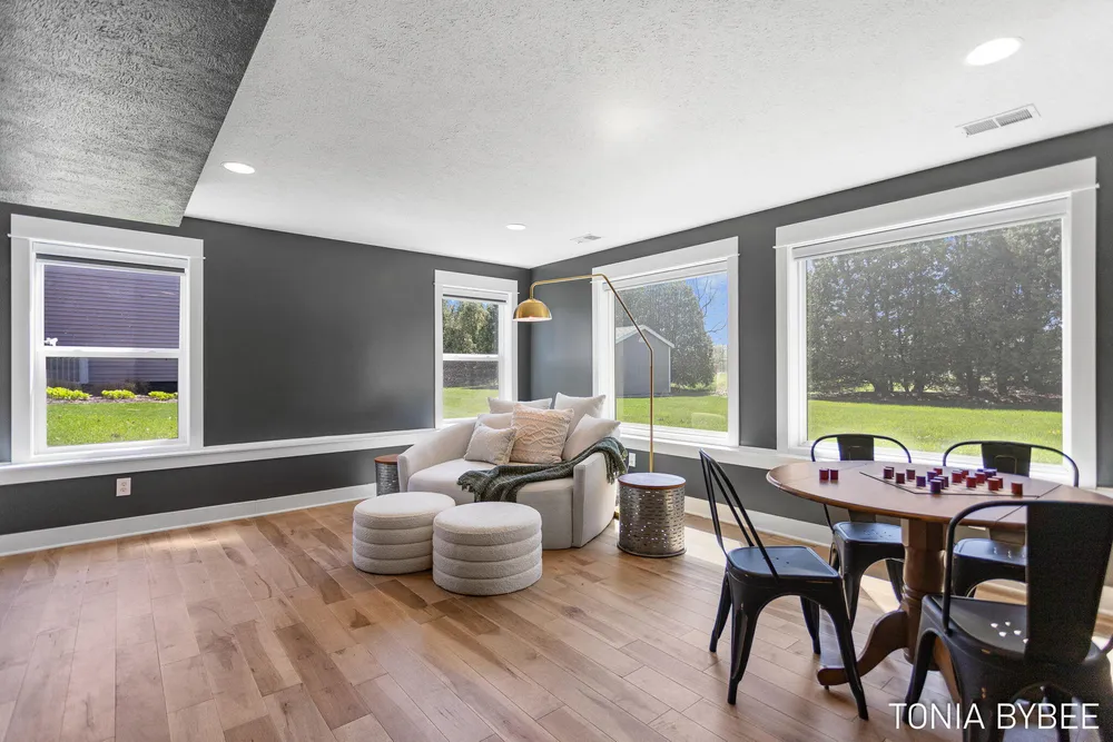14298 Georgian Bay Dr, Holland, MI 49424