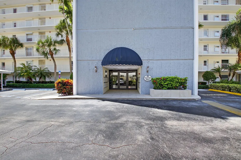 1 Harbourside Dr, Delray Beach, FL 33483