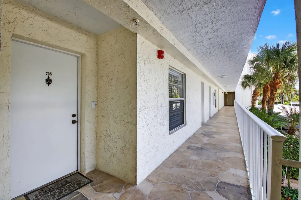 1 Harbourside Dr, Delray Beach, FL 33483