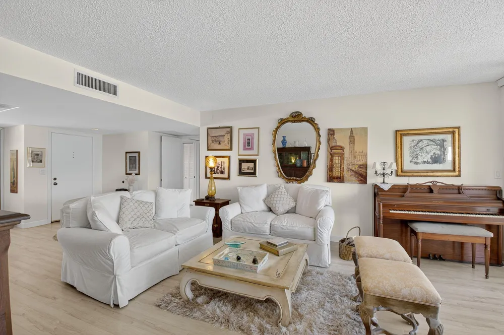 1 Harbourside Dr, Delray Beach, FL 33483