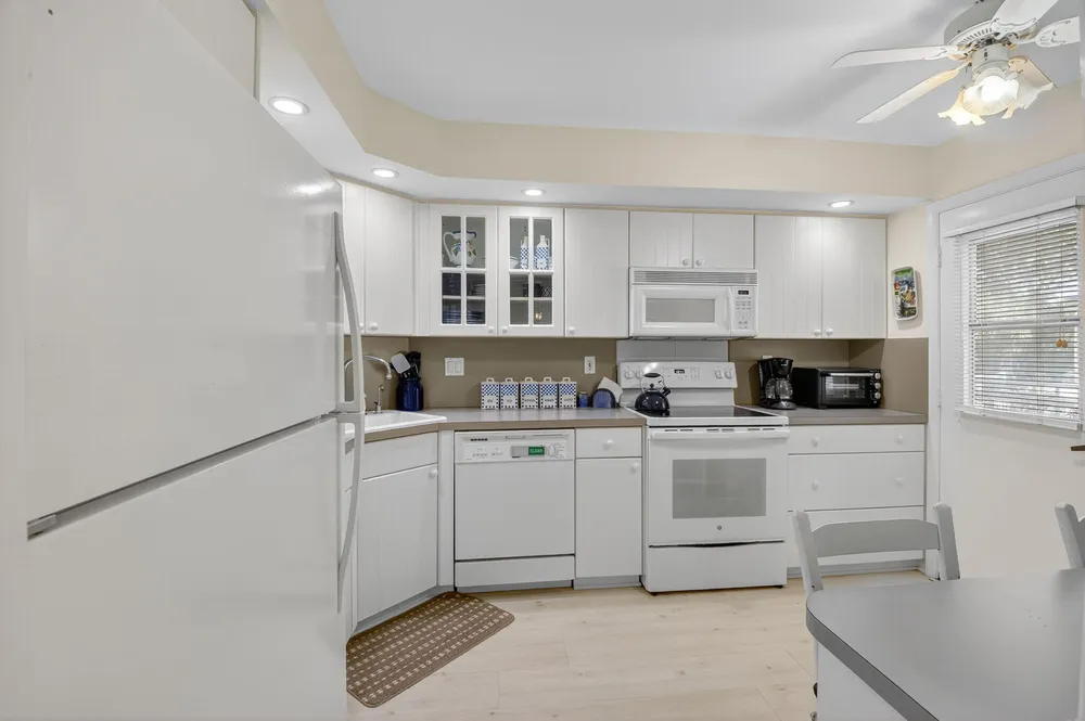 1 Harbourside Dr, Delray Beach, FL 33483
