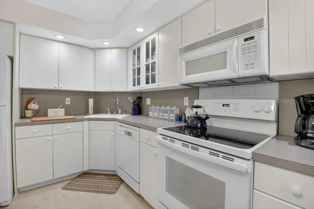 1 Harbourside Dr, Delray Beach, FL 33483