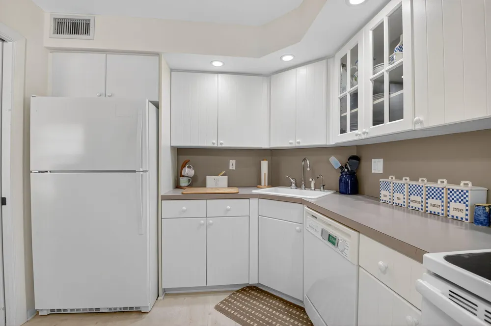 1 Harbourside Dr, Delray Beach, FL 33483