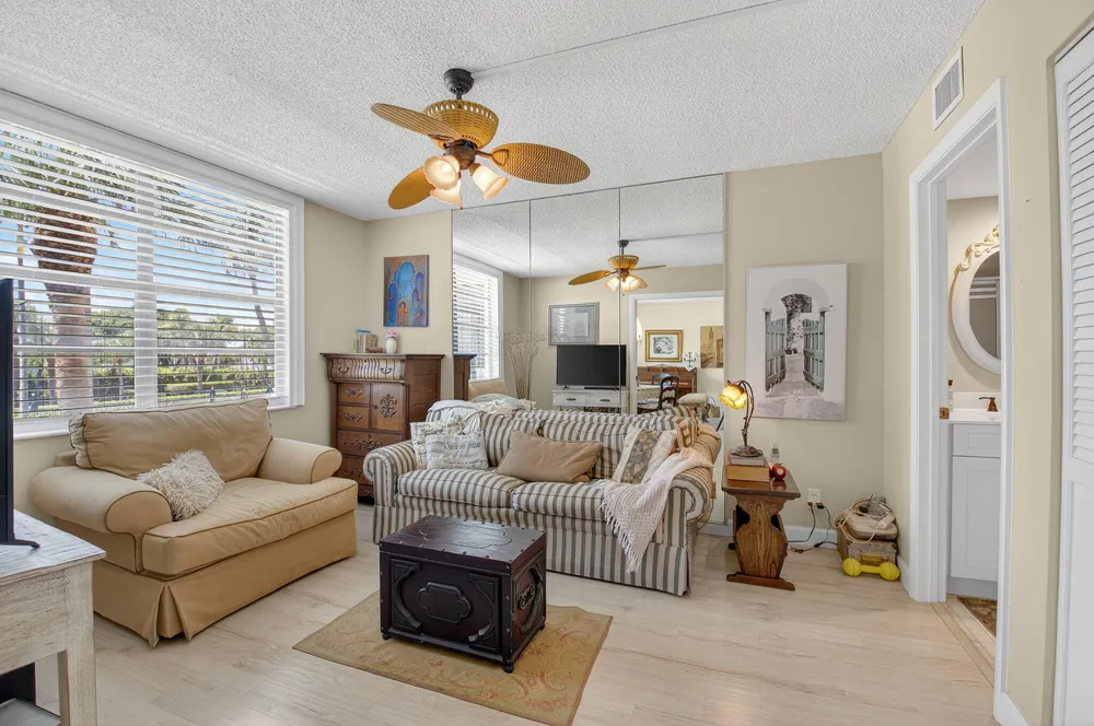 1 Harbourside Dr, Delray Beach, FL 33483