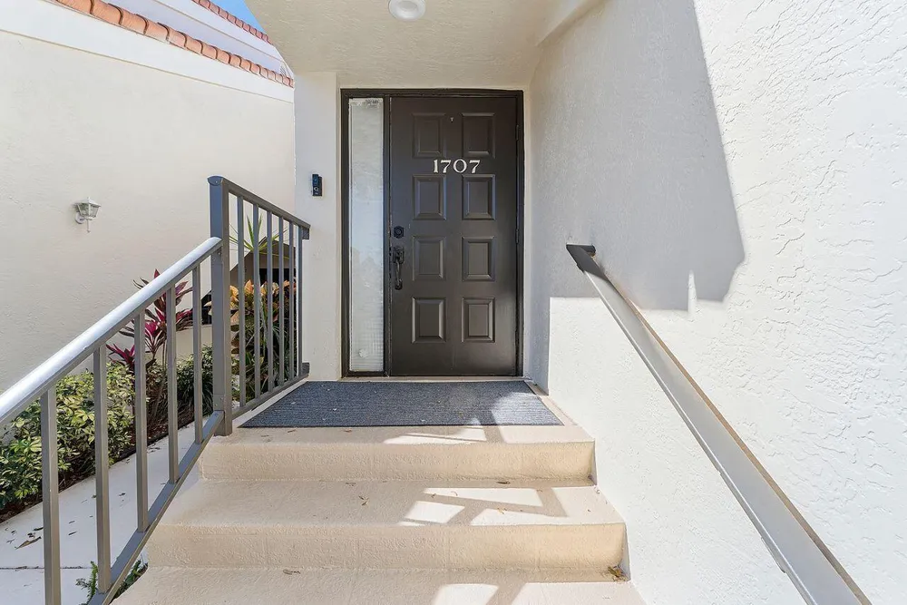 17270 Boca Club Blvd, Boca Raton, FL 33487