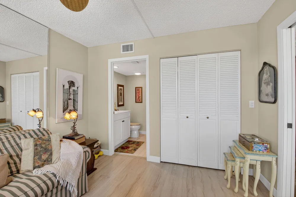 1 Harbourside Dr, Delray Beach, FL 33483