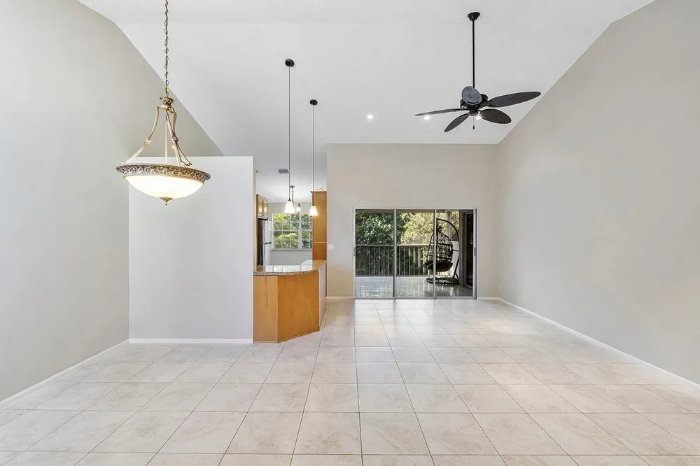 17270 Boca Club Blvd, Boca Raton, FL 33487
