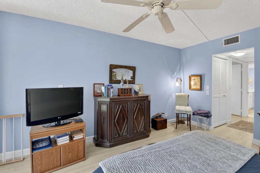 1 Harbourside Dr, Delray Beach, FL 33483