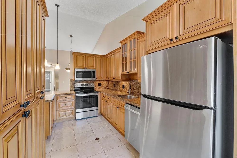 17270 Boca Club Blvd, Boca Raton, FL 33487