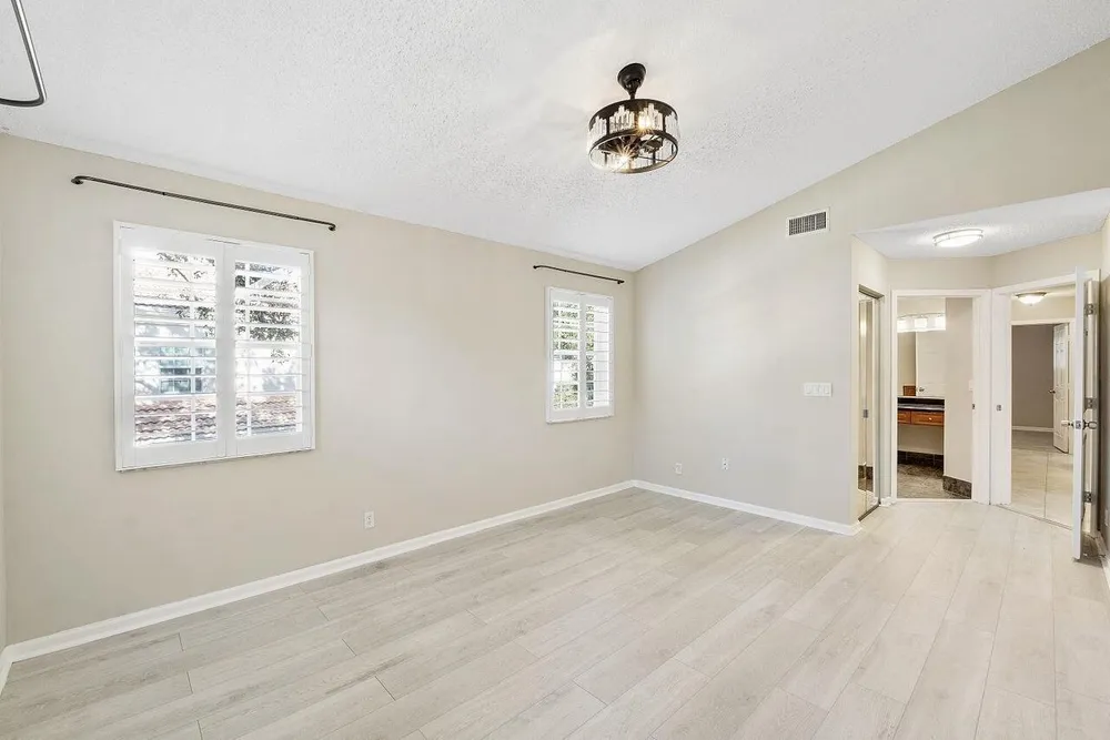 17270 Boca Club Blvd, Boca Raton, FL 33487