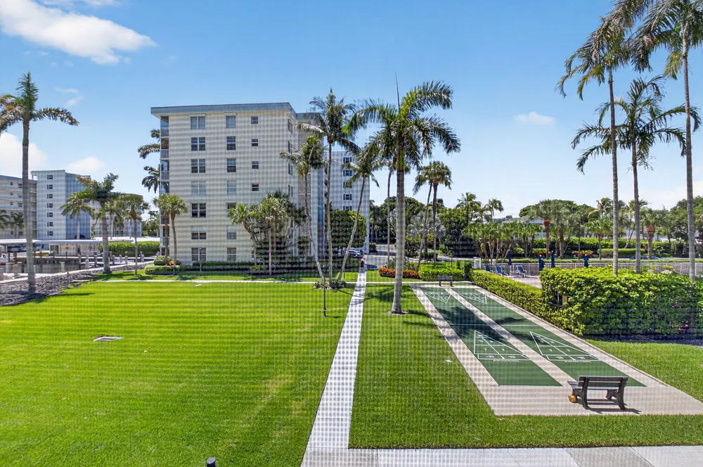 1 Harbourside Dr, Delray Beach, FL 33483