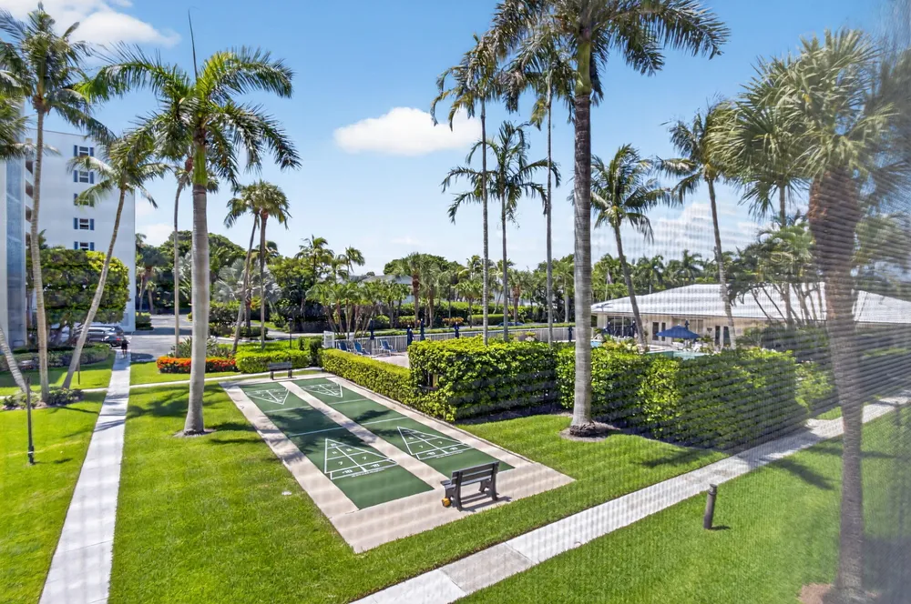 1 Harbourside Dr, Delray Beach, FL 33483
