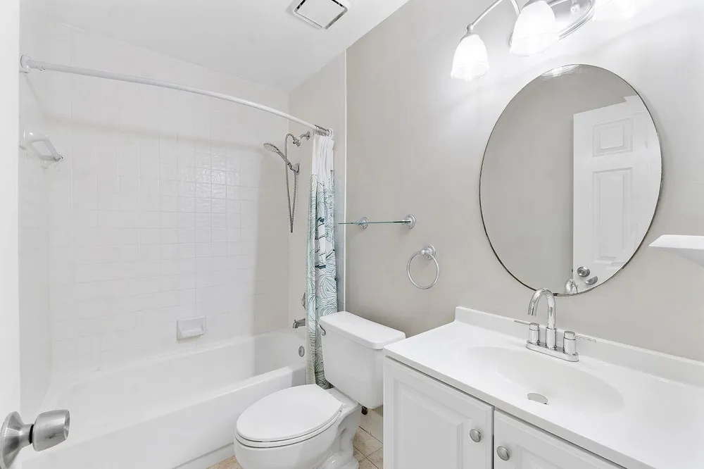 17270 Boca Club Blvd, Boca Raton, FL 33487