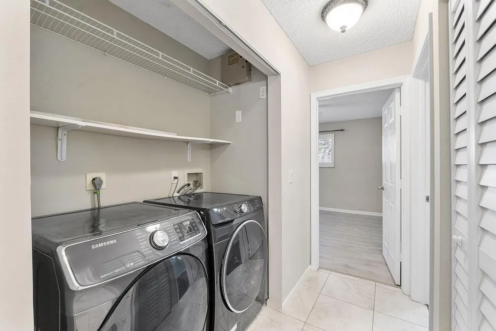 17270 Boca Club Blvd, Boca Raton, FL 33487