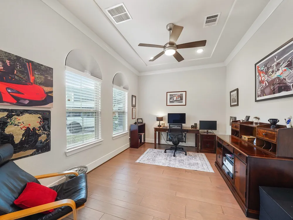 11 Kimberling Ct, Tomball, TX 77375