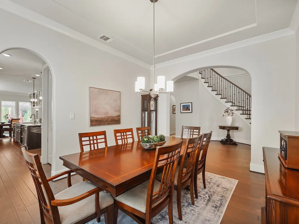 11 Kimberling Ct, Tomball, TX 77375