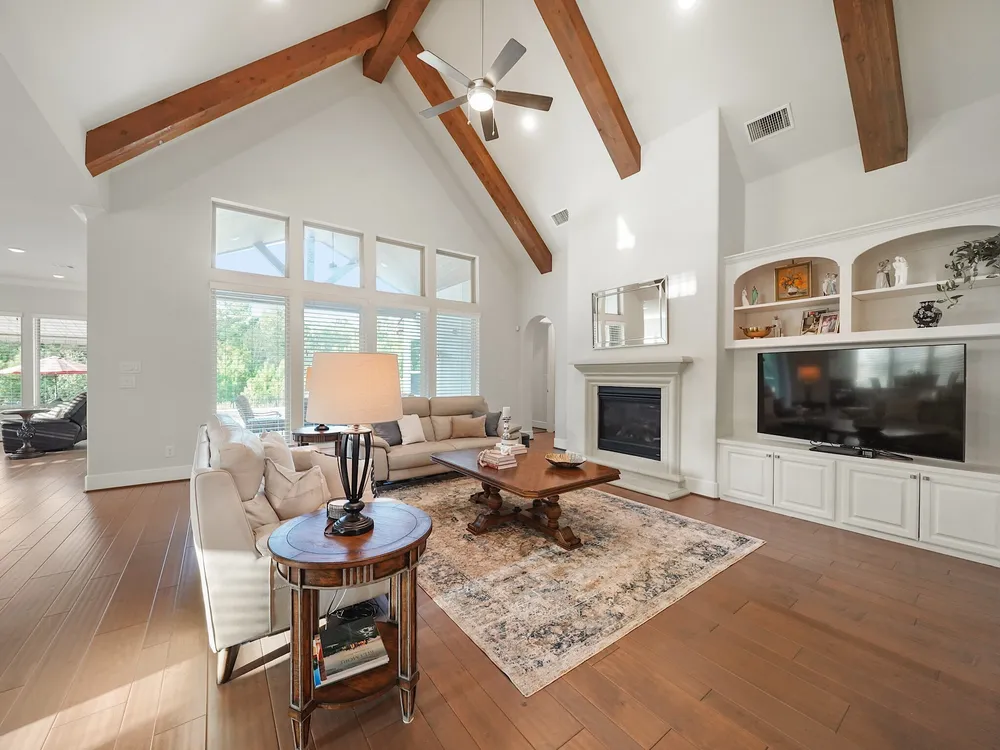 11 Kimberling Ct, Tomball, TX 77375