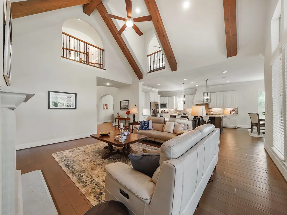 11 Kimberling Ct, Tomball, TX 77375