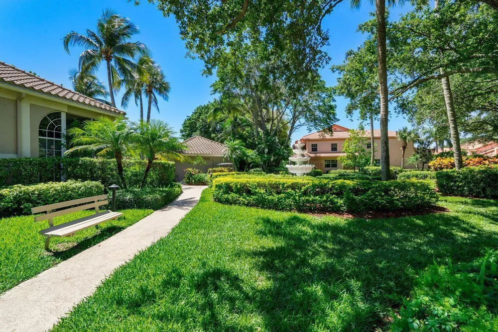 17270 Boca Club Blvd, Boca Raton, FL 33487