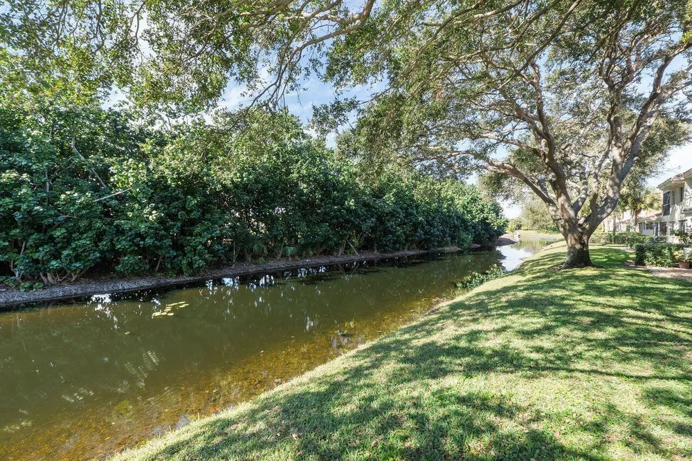17270 Boca Club Blvd, Boca Raton, FL 33487