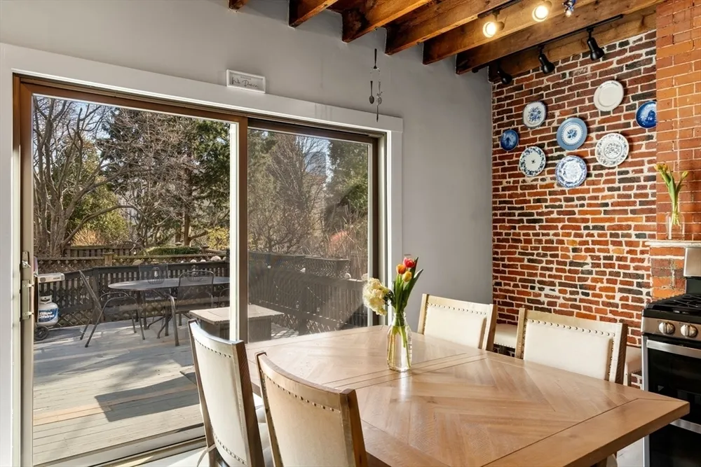 18 Putnam St, Boston, MA 02129