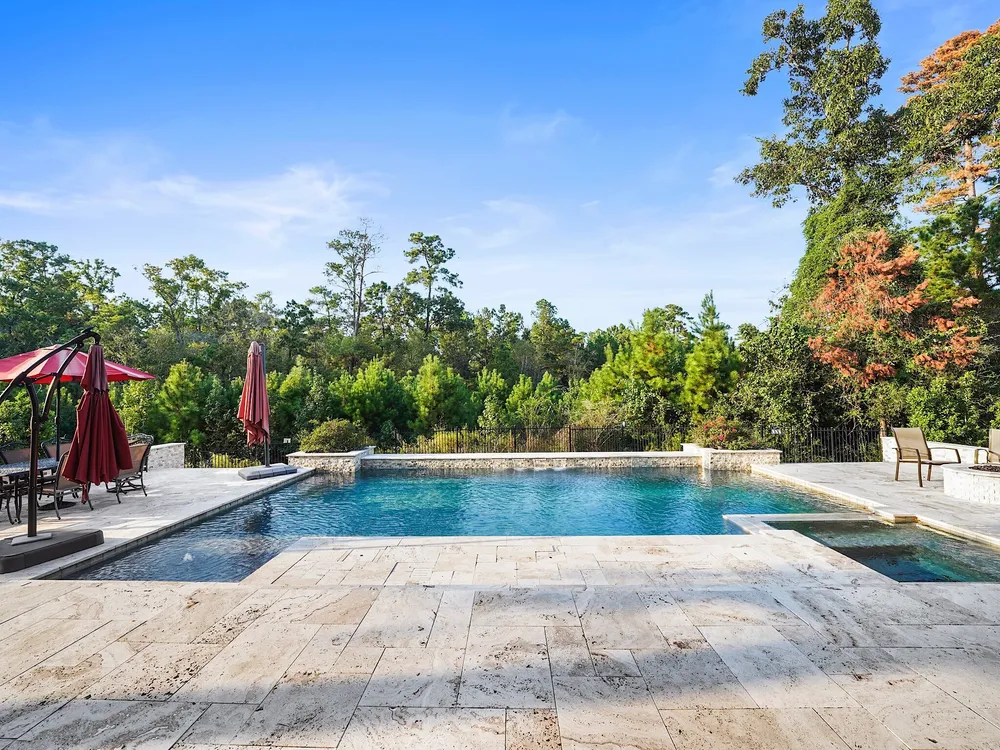 11 Kimberling Ct, Tomball, TX 77375