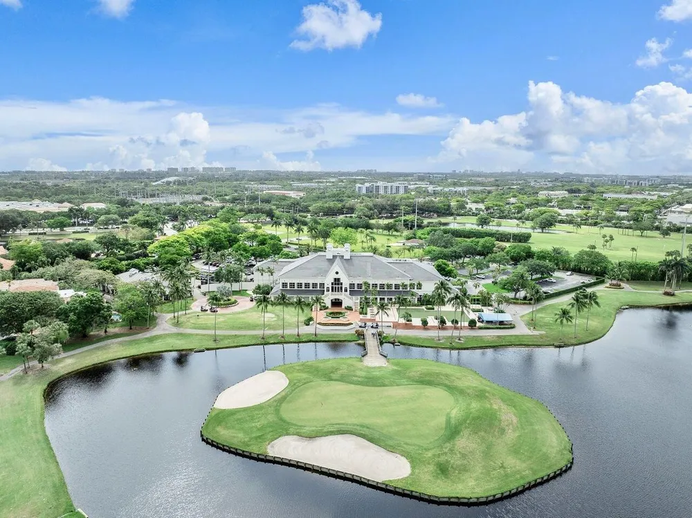 17270 Boca Club Blvd, Boca Raton, FL 33487