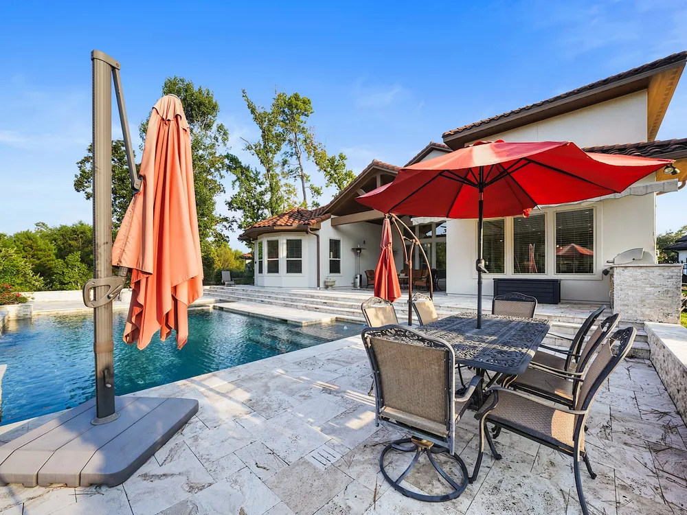 11 Kimberling Ct, Tomball, TX 77375