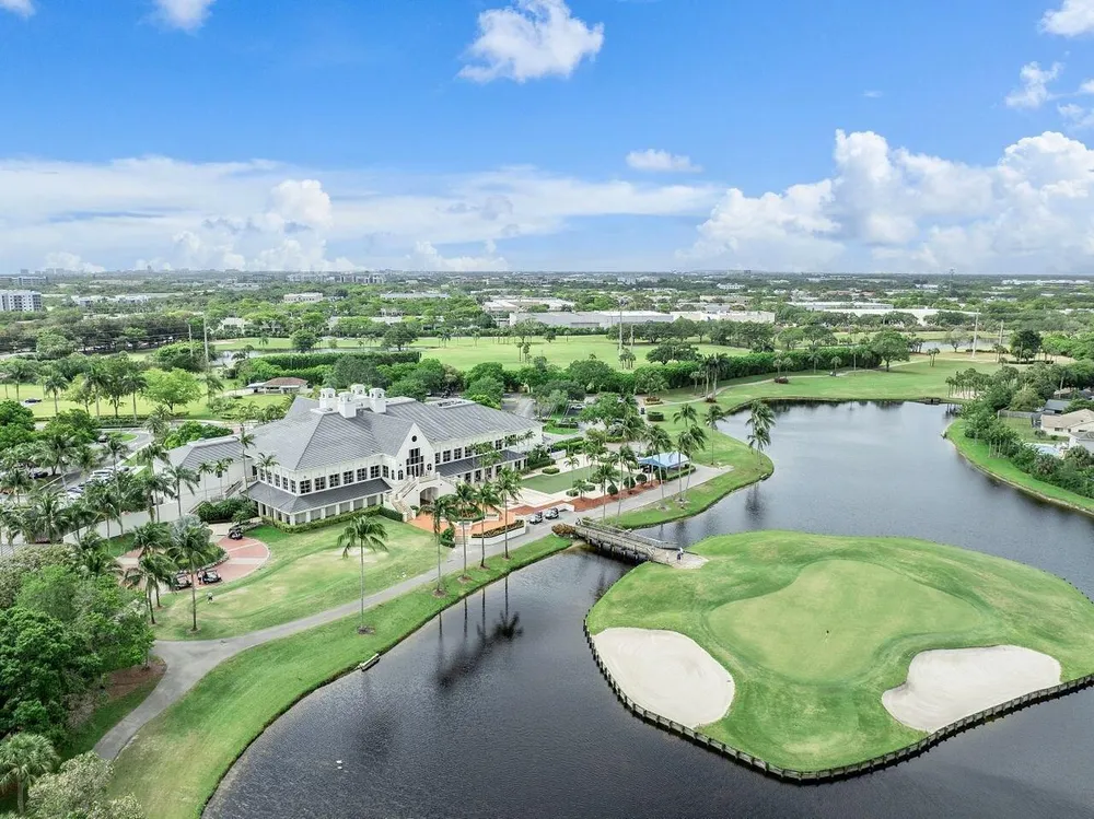 17270 Boca Club Blvd, Boca Raton, FL 33487