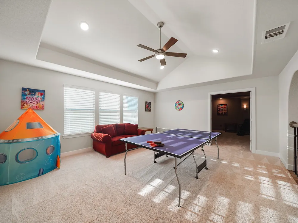11 Kimberling Ct, Tomball, TX 77375
