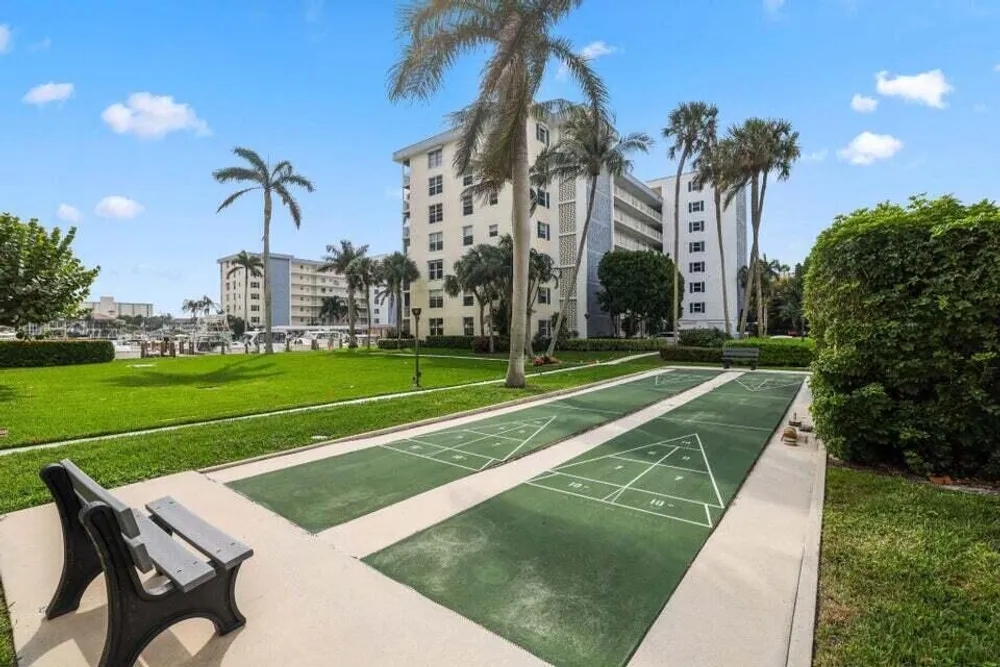 1 Harbourside Dr, Delray Beach, FL 33483
