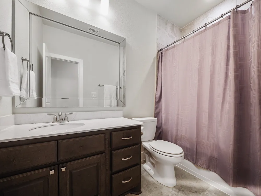 11 Kimberling Ct, Tomball, TX 77375