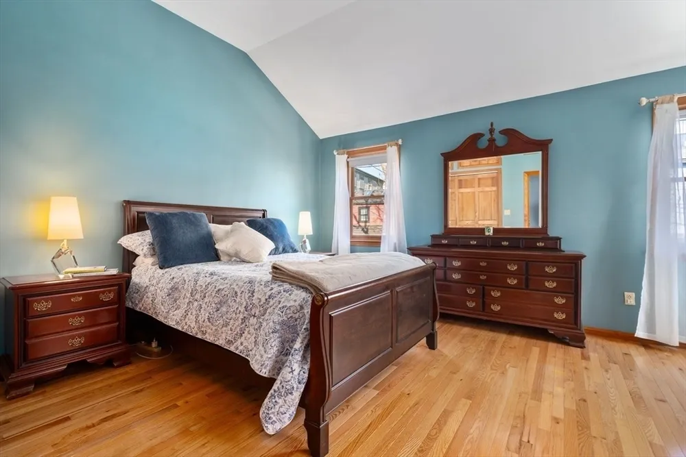 18 Putnam St, Boston, MA 02129