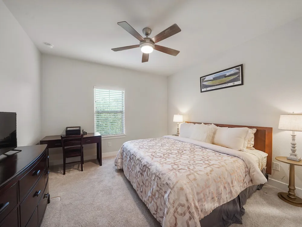 11 Kimberling Ct, Tomball, TX 77375